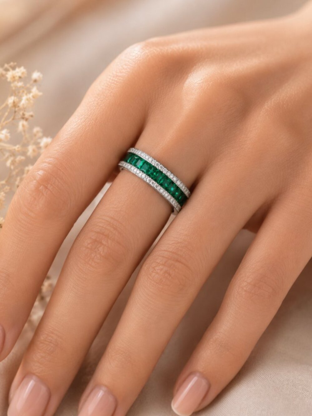 NEW 18k White Gold Emerald Diamond Eternity Ring Band
